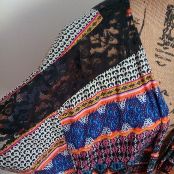 Jessica Simpson cover up - Picture 3 of 3